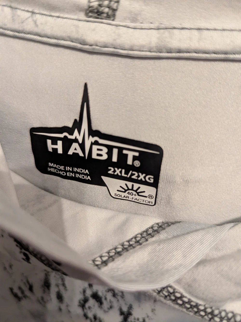Performance Long-Sleeve Hooded Top in Light Gray